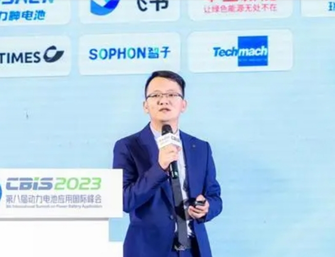 鈦瑪科李維能：超聲波除塵系統(tǒng)極大清除極小顆?；覊m